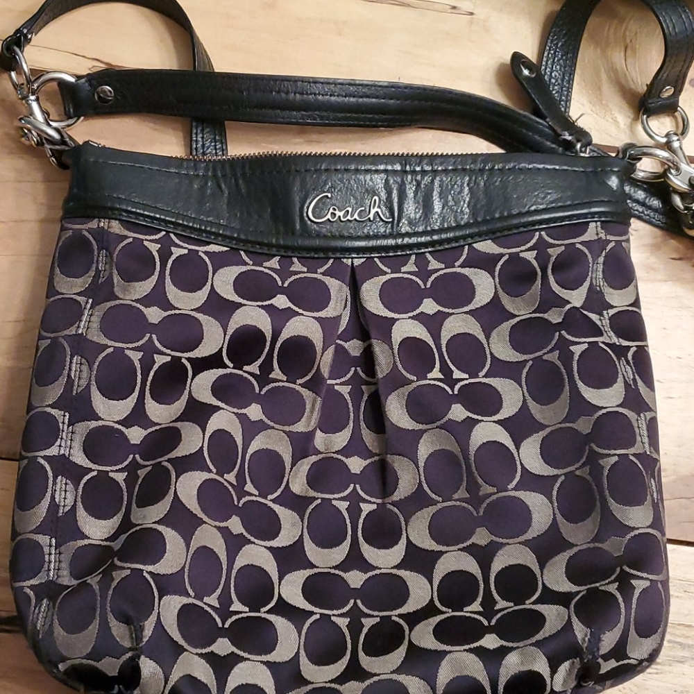 Coach Bag - Picture 2 of 6
